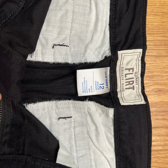 Old navy khakis - Picture 2 of 2